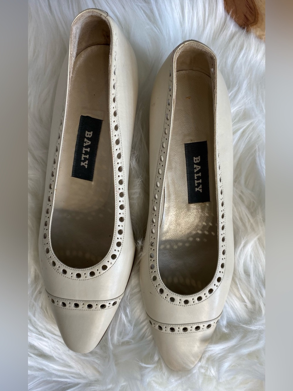 Bally Cream Leather Pointed Toe Heels with Perforated Detailing